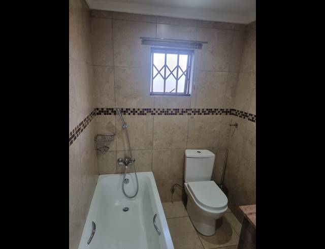3 BEDROOM FLAT TO LET IN HILLARY